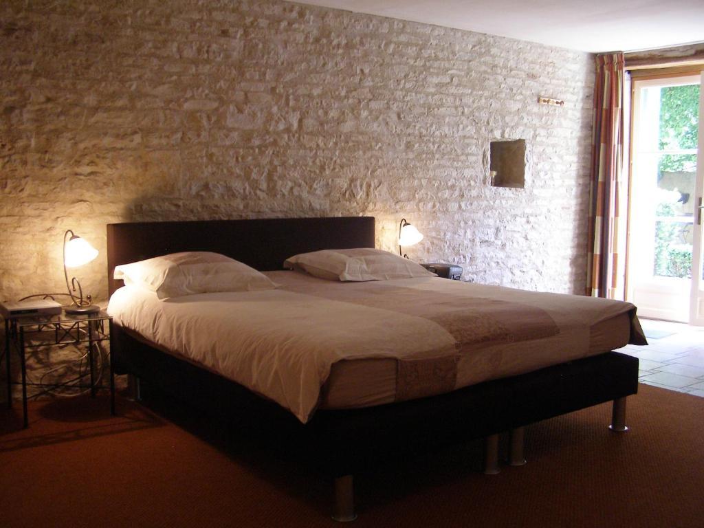 Charme Hotel La Dominotte Demigny Ruang foto
