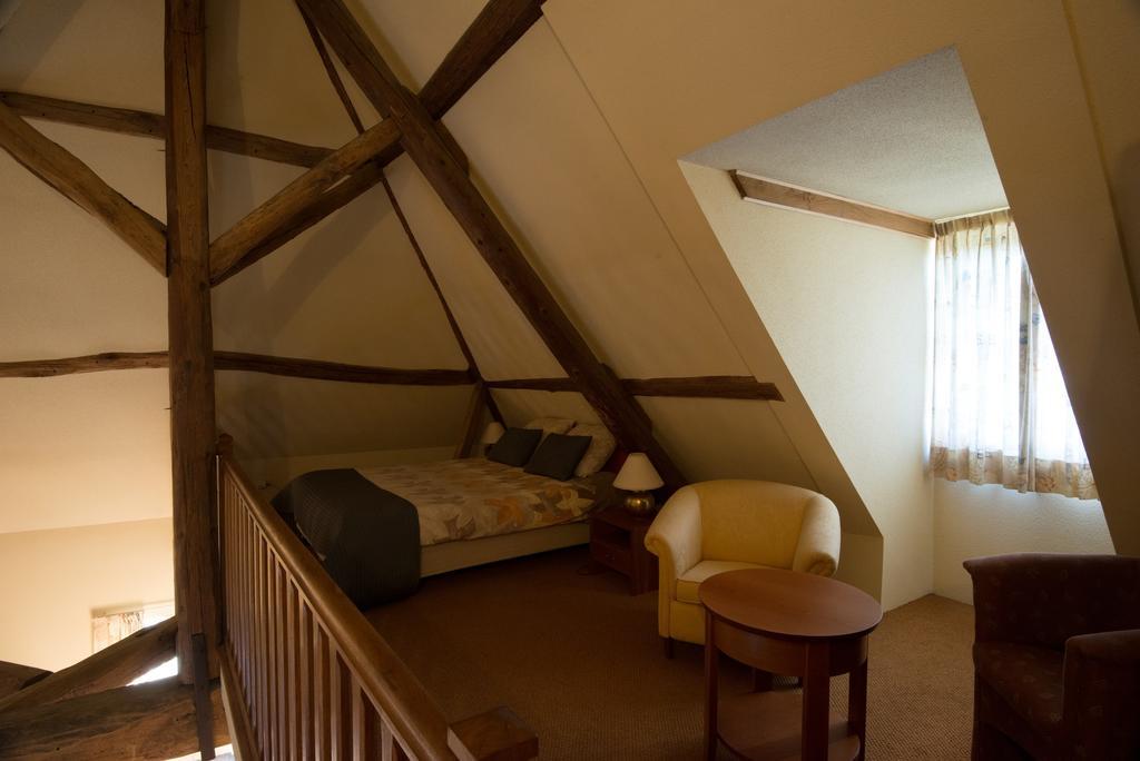 Charme Hotel La Dominotte Demigny Ruang foto