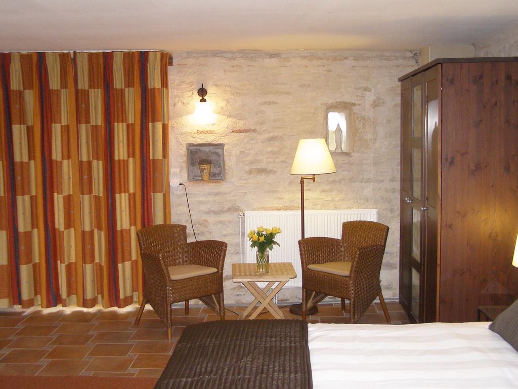 Charme Hotel La Dominotte Demigny Ruang foto