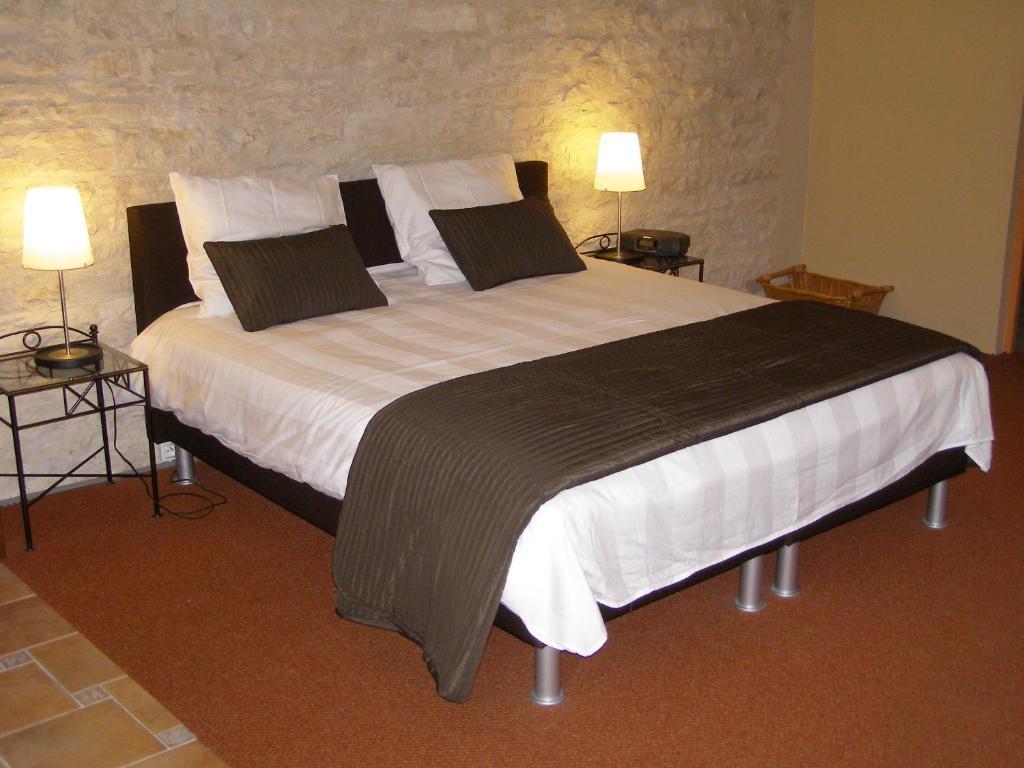 Charme Hotel La Dominotte Demigny Bagian luar foto